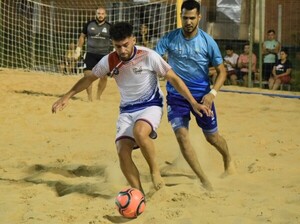 En plena disputa la etapa 4 de la Superliga de Fútbol Playa - APF