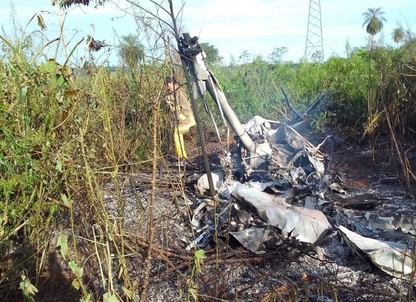 Diario HOY | Mueren dos personas al caer un helicóptero en Yby Yaú