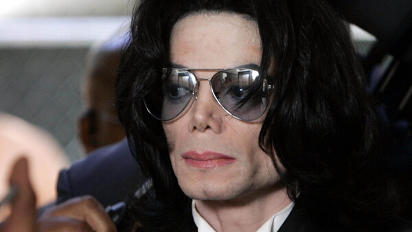 Diario HOY | Michael Jackson: Negocian casi USD 1.000 millones en venta de sus derechos musicales