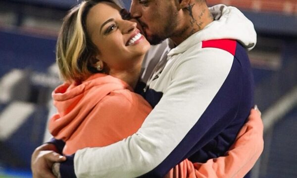 La reacción de la beba de Jean Fernandes cuando su mami empieza a jugar