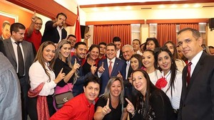 Kapeto Cano y comitiva visitaron al presidente de la ANR en la Junta de Gobierno | DIARIO PRIMERA PLANA