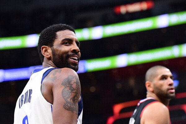 Diario HOY | Kyrie Irving se luce en su debut con los Mavericks