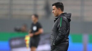 César Farías rechazó contactos para dirigir a Ecuador