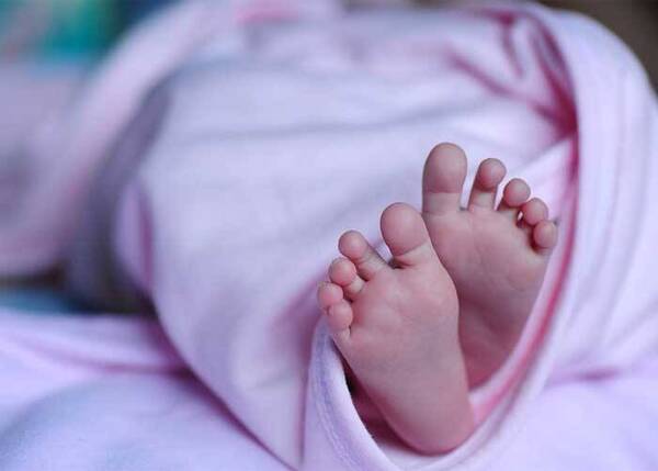 Un pequeño falleció tras ser atropellado por su mami