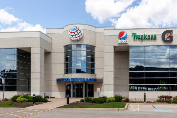 PepsiCo gana 8.910 millones de dólares en 2022, un 17% más - Revista PLUS