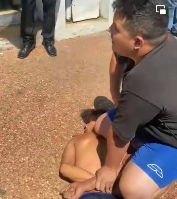 [VIDEO] A causa del lente hũ de la poli, atrapó a ladrón y lo llevó frente a la fiscalía