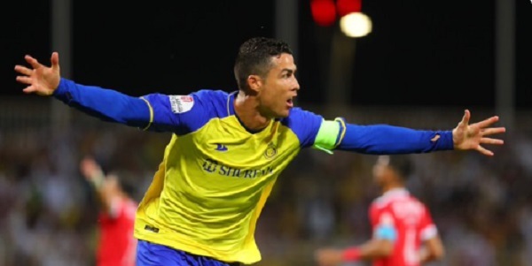 Cristiano Ronaldo anota cuatro goles y se luce en el fútbol árabe - La Prensa Futbolera