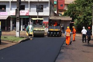 Con asfaltado de un tramo de la calle Amambay concretan operatividad de planta asfáltica
