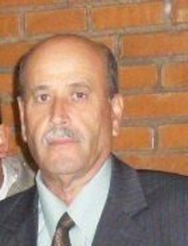 Turba defensora de pastor corrupto atropella a policías en iglesia