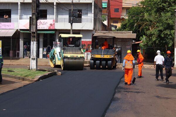 Planta asfáltica comienza a operar con la reparación de la avenida Amambay - La Clave