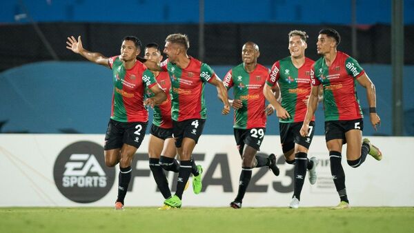 Boston River golpea primero y toma ventaja ante Zamora