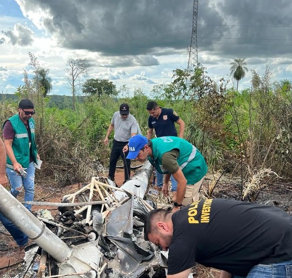 Diario HOY | Helicóptero habría impactado por una columna de alta tensión