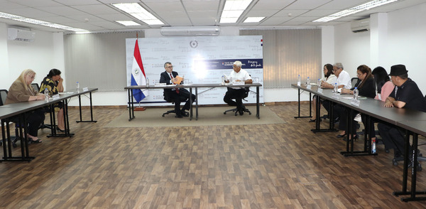 MEC y Academia mejorarán las capacidades de comprensión, expresión oral y escrita en el aprendizaje del idioma guaraní - .::Agencia IP::.