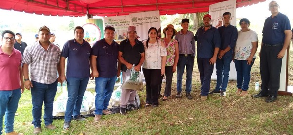 ENTREGA DE 4000 ALEVINES DE PACÚ A PRODUCTORES ICTÍCOLAS DE LA PAZ - Itapúa Noticias