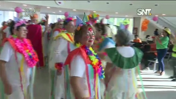 Carnaval de colores en San Bernardino - SNT