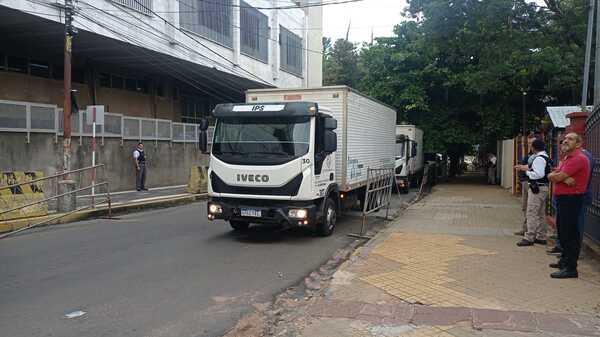 IPS entrega documentos pero recusa a juez | 1000 Noticias