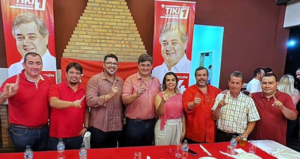 Tiki participó de reunión de conformación de comando central en Presidente Franco | DIARIO PRIMERA PLANA