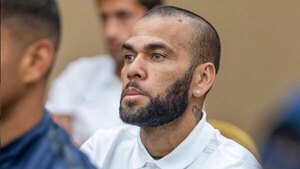 Versus / Confirman restos de ADN que complican más el caso a Dani Alves