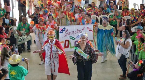 Adultos mayores organizaron un divertido día de carnaval en el CREAM – Prensa 5