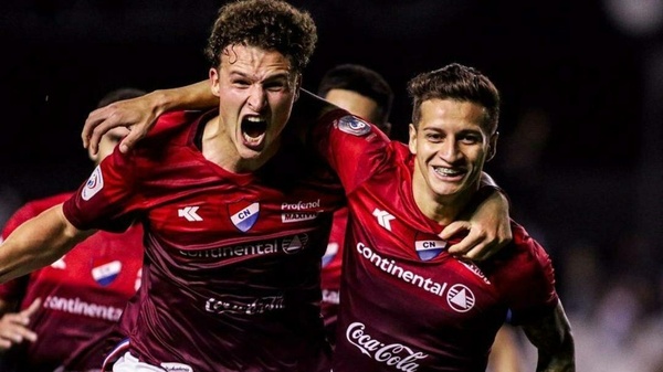 El ex goleador de Nacional al que rechazaron en Brasil y Grecia: ¿Por falsificación de firma?