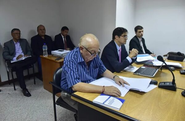 Tribunal de Sentencia rechaza incidentes en juicio a exministro Bajac - Nacionales - ABC Color