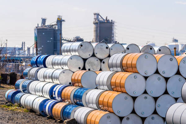 India compra más de un millón de barriles diarios de crudo a Rusia - Revista PLUS