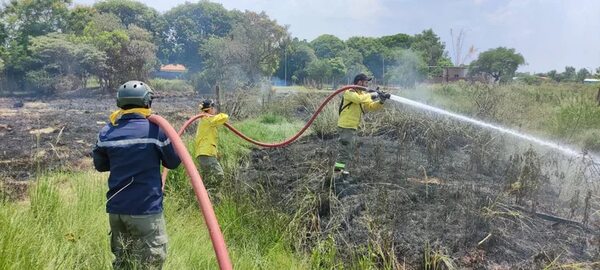 Recomiendan evitar quemas de basuras en Ayolas - Nacionales - ABC Color
