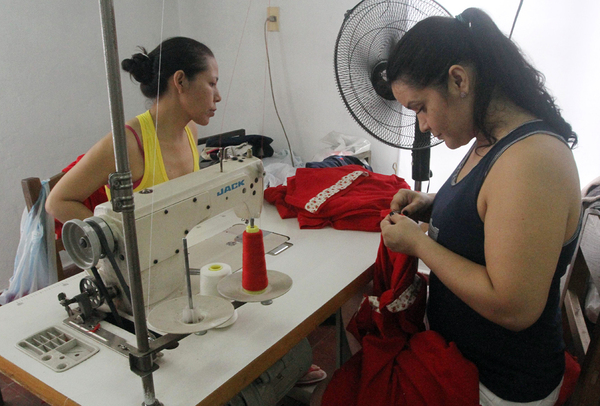 Ministerio de la mujer habilita cursos de capacitación para mujeres que deseen encontrar su primer empleo