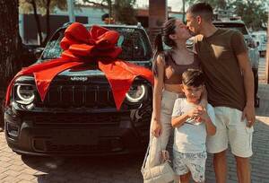 Mily Brítez se hizo un auto regalo de la gran siete