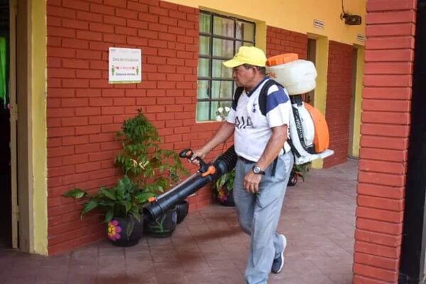 Con el eslogan “Juntos contra el dengue y chikunguña” intensifican las limpiezas en Caacupé - Nacionales - ABC Color