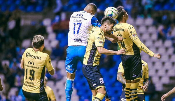 Versus / Con un gran Antony Silva, Puebla hunde al Mazatlán de Josué Colmán