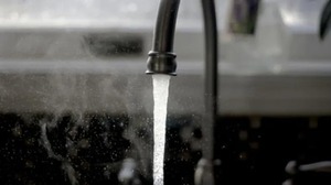 Uruguay restringe el uso del agua