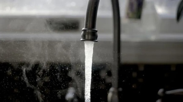 Uruguay restringe el uso del agua