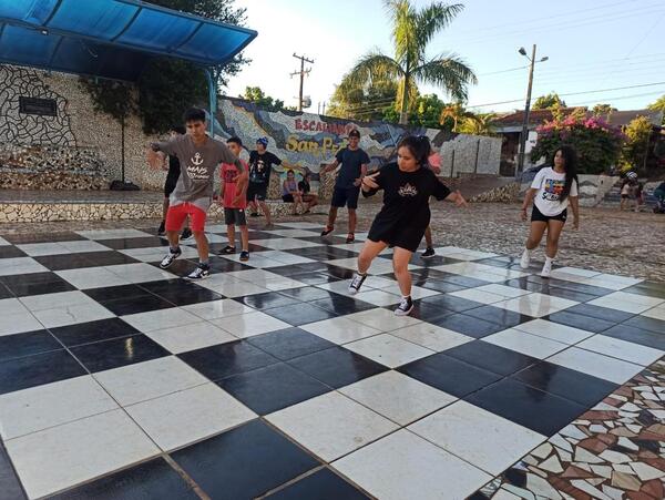 Furor con la práctica del Break Dance en el Barrio San Pedro de Encarnación