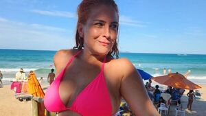 Nathu González se destapó en la playa y le llovieron piropos