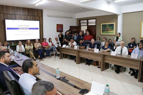 Alto Paraná: autoridades debaten acciones para combatir al Dengue y Chikungunya | 1000 Noticias