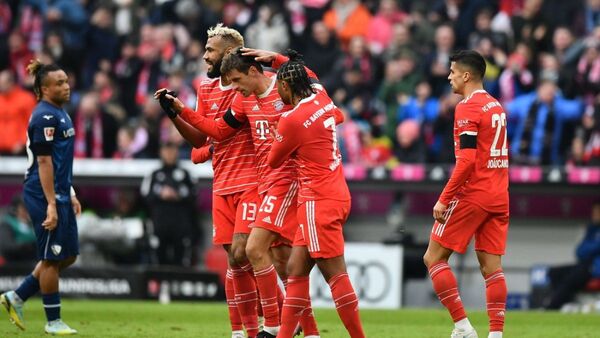 Bayern Múnich golea y se mantiene como líder