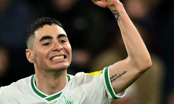 Miguel Almirón se mandó tremendo golazo