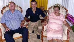 ¡Tierna coincidencia! El papá y la mamá de Néstor Camacho están de cumple