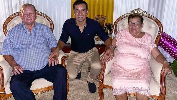 ¡Tierna coincidencia! El papá y la mamá de Néstor Camacho están de cumple