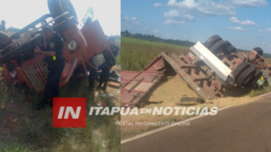 CAMIÓN CON 18 TONELADAS DE ARROZ VOLCO AL COSTADO EN EL TRAMO SAN PEDRO DEL PNÁ. - LA PAZ - Itapúa Noticias