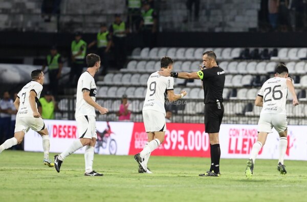 Versus / Olimpia va por otro triunfo en el Bosque frente a un Tacuary que quiere levantar cabeza
