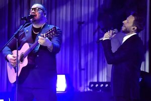 Sin Bandera dio cátedra de romance en español - Música - ABC Color