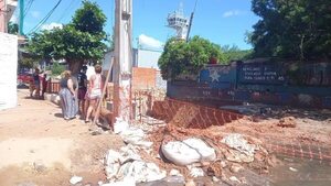 Millonaria obra municipal deja sin agua a vecinos de Sajonia - Nacionales - ABC Color