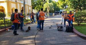 La Nación / Guarambaré: con minga ambiental, barrios intensifican prevención y control de arbovirosis