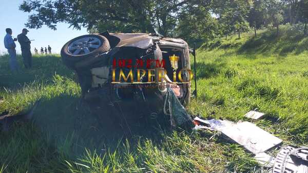 Choque de vehículos dejó dos fallecidos en Yby Yaú - Radio Imperio