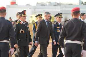 Presidente inicia este lunes visita oficial a los Emiratos Árabes Unidos - .::Agencia IP::.