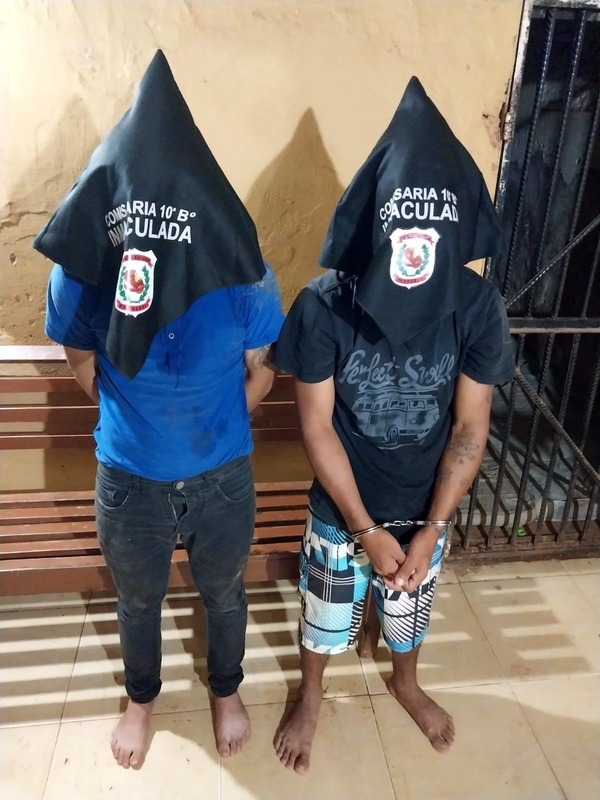 Policía aprehende a dos presuntos asaltantes