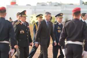 Presidente inicia este lunes visita oficial a los Emiratos Árabes Unidos - La Clave