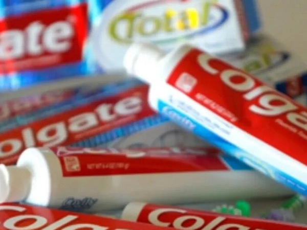 Un escándalo aduanero en Argentina le quita la sonrisa a empresa que exporta dentífricos a Paraguay - La Tribuna